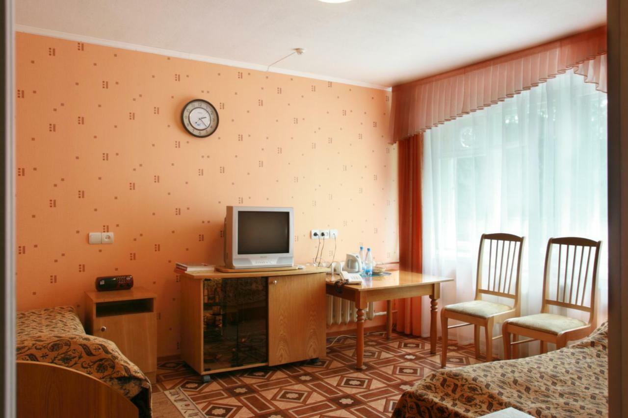 Hôtel Sputnik à Kirov  Extérieur photo